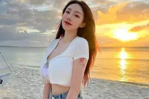 大瓜！曝某95后顶流女星自称是合作男演员的女友对方受不了死缠烂打拉黑了她